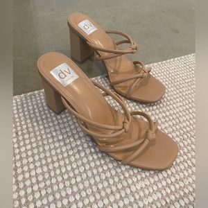 Dolce Vita tan block heel size 9